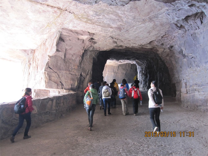 快進(jìn)地道！